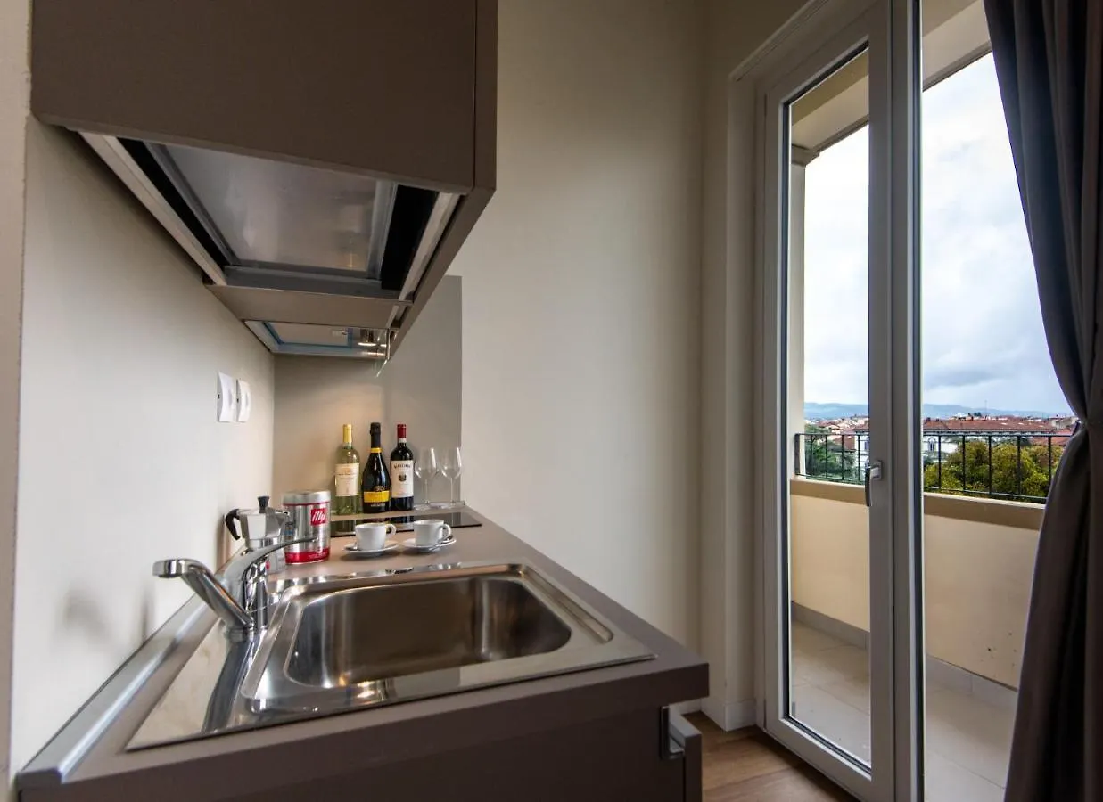 Il Santo Stays Florence Hostel
